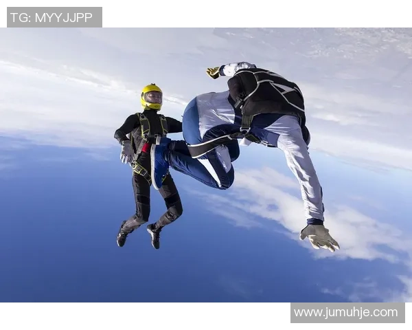 武汉极限运动队在世界攀岩锦标赛中以90分稳居积分榜首位